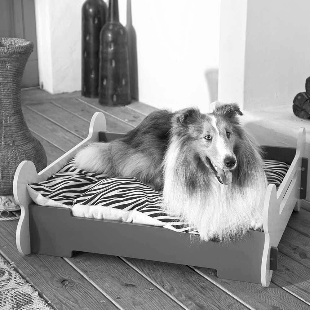 Großes Bett für Hunde aus Holz